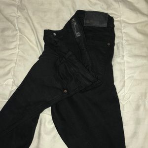 Black Zara jeans